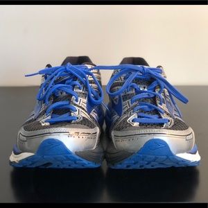 Brooks Adrenaline GTS 17 Men's Running Shoes, Blue/Silver/White, Size 11, (Used)